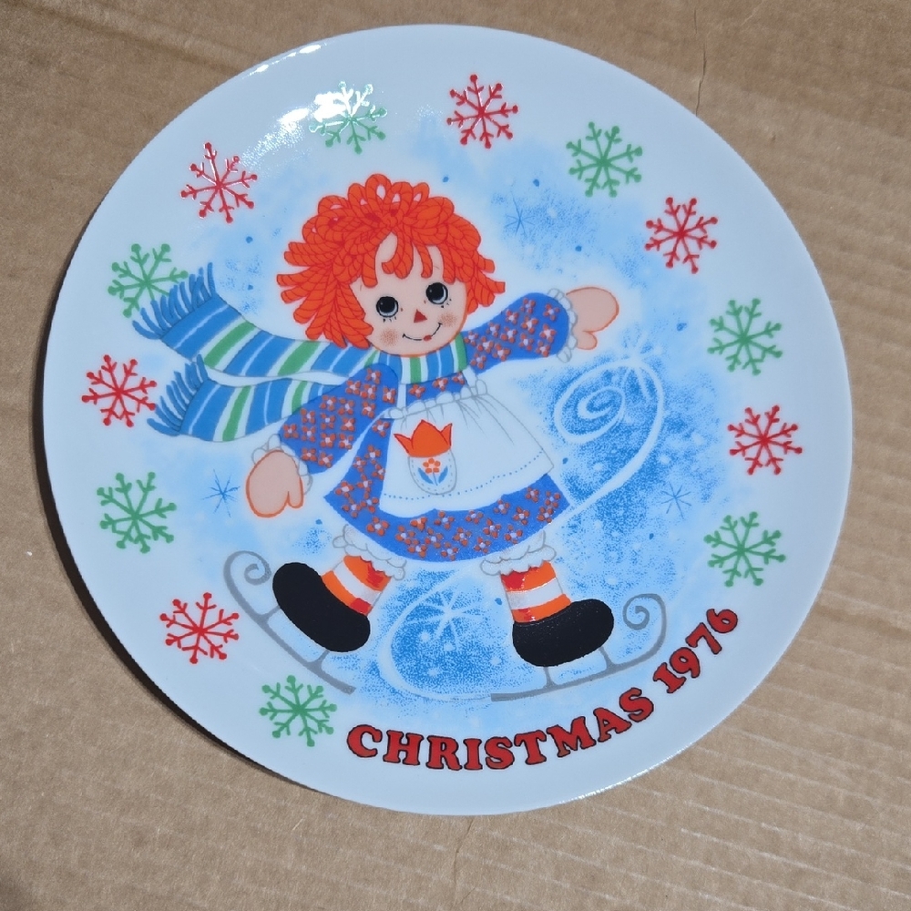Raggedy Ann Vintage Christmas 1976 Decorative Plate Limited Edition